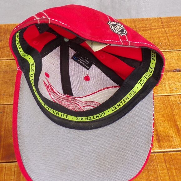 Reebok Center Ice Red Wings Hockey Cap - L/XL - Picture 7 of 8